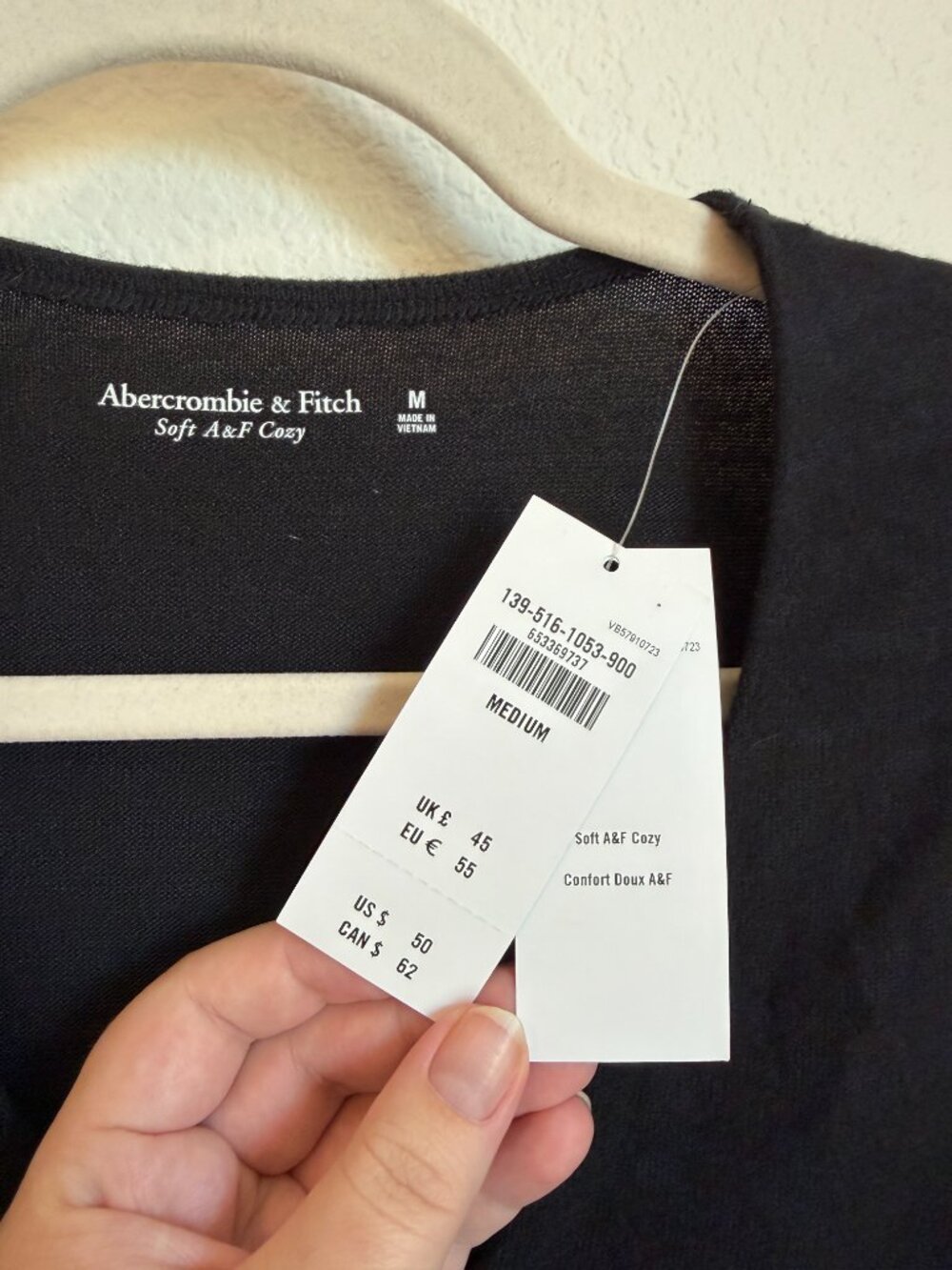 NWT Abercrombie Soft A&F Cozy Ruched V-Neck Bodysuit Black M - Picture 5 of 6